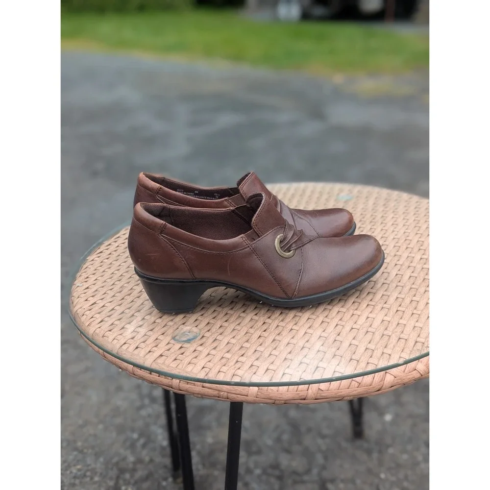 Clarks bendables brown